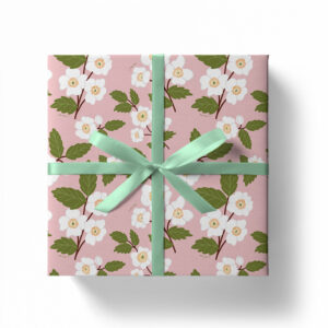 Papel de regalo Pack 4 Calcetines San Pedro con diseño de flores y flora nativa de Chile, vista superior