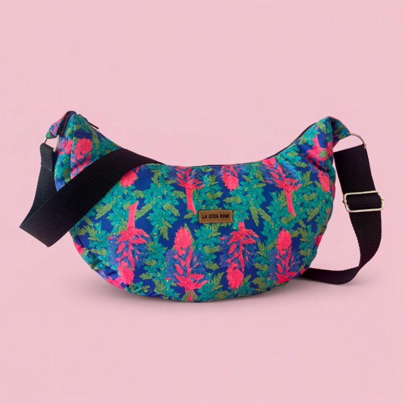 Cartera cruzada, diseño chaguales, flora nativa chilena. Vista de frente